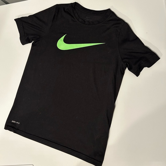Nike T Shirt Bundle *Lot of 2* - Picture 6 of 10